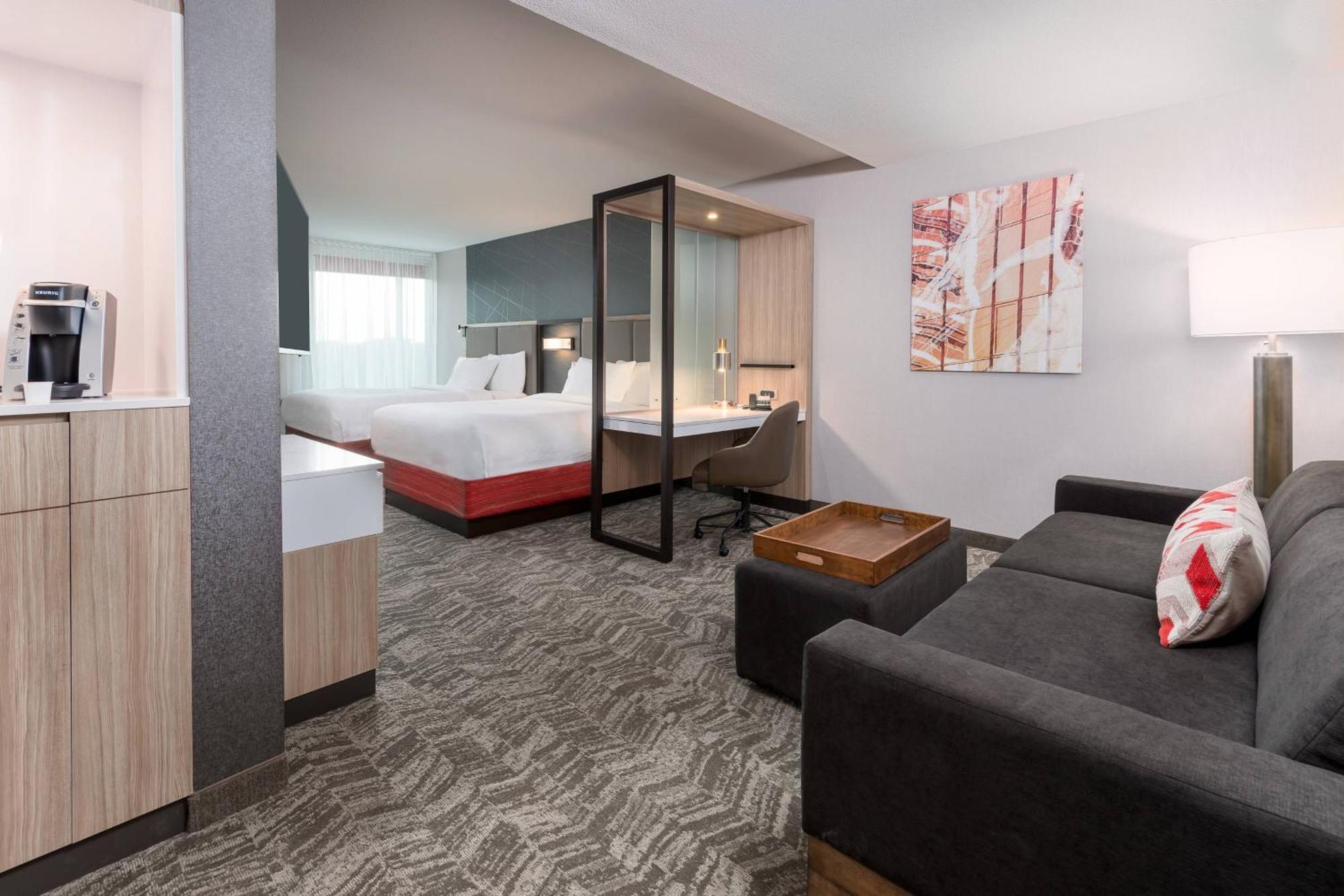Hotel Springhill 3*